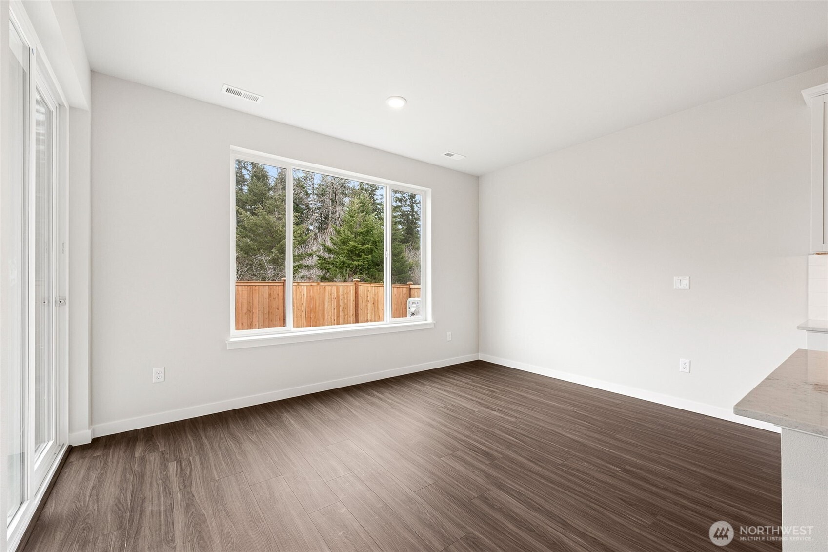 17920 139th Place 016 Property Photo 12