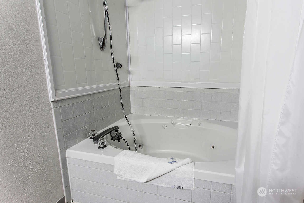 3710 Meridian Street Property Photo 30