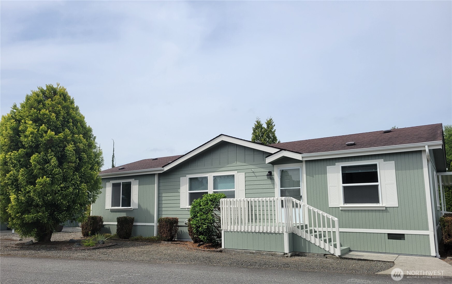 14727 43rd Avenue 54 Property Photo 1
