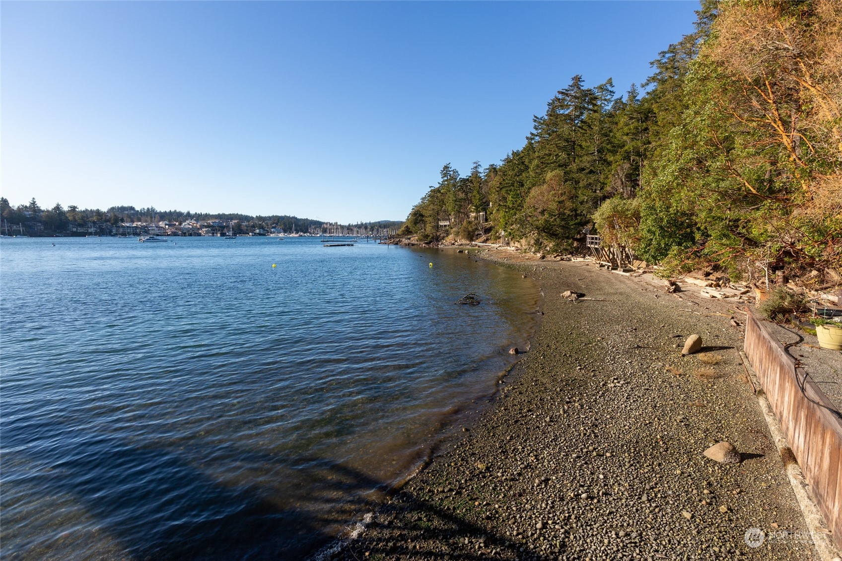 3 Brown Island Property Photo 8