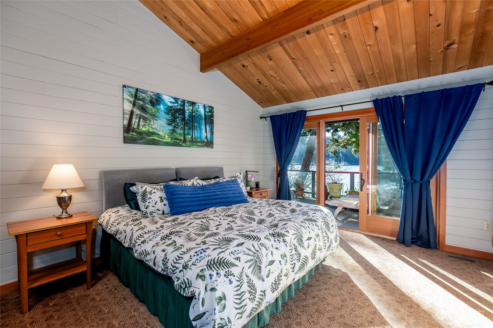 3 Brown Island Property Photo 23