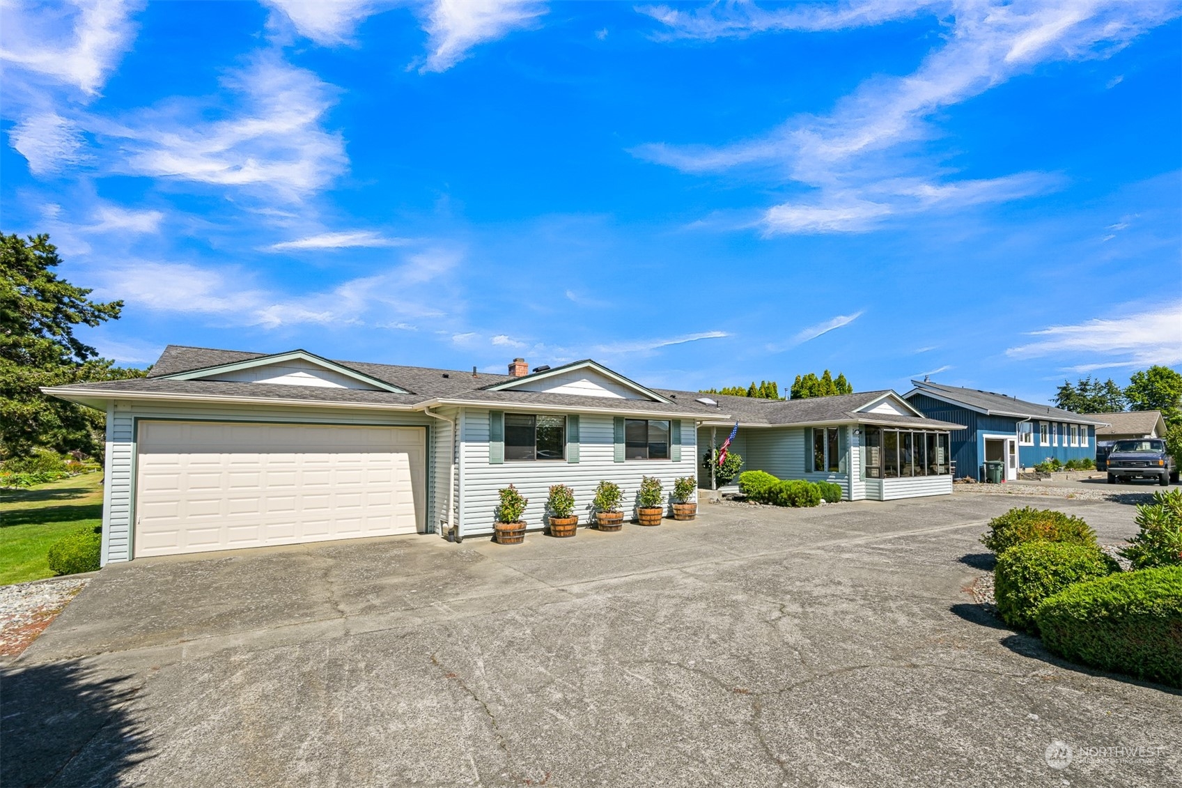 5526 Sehome Court Property Photo