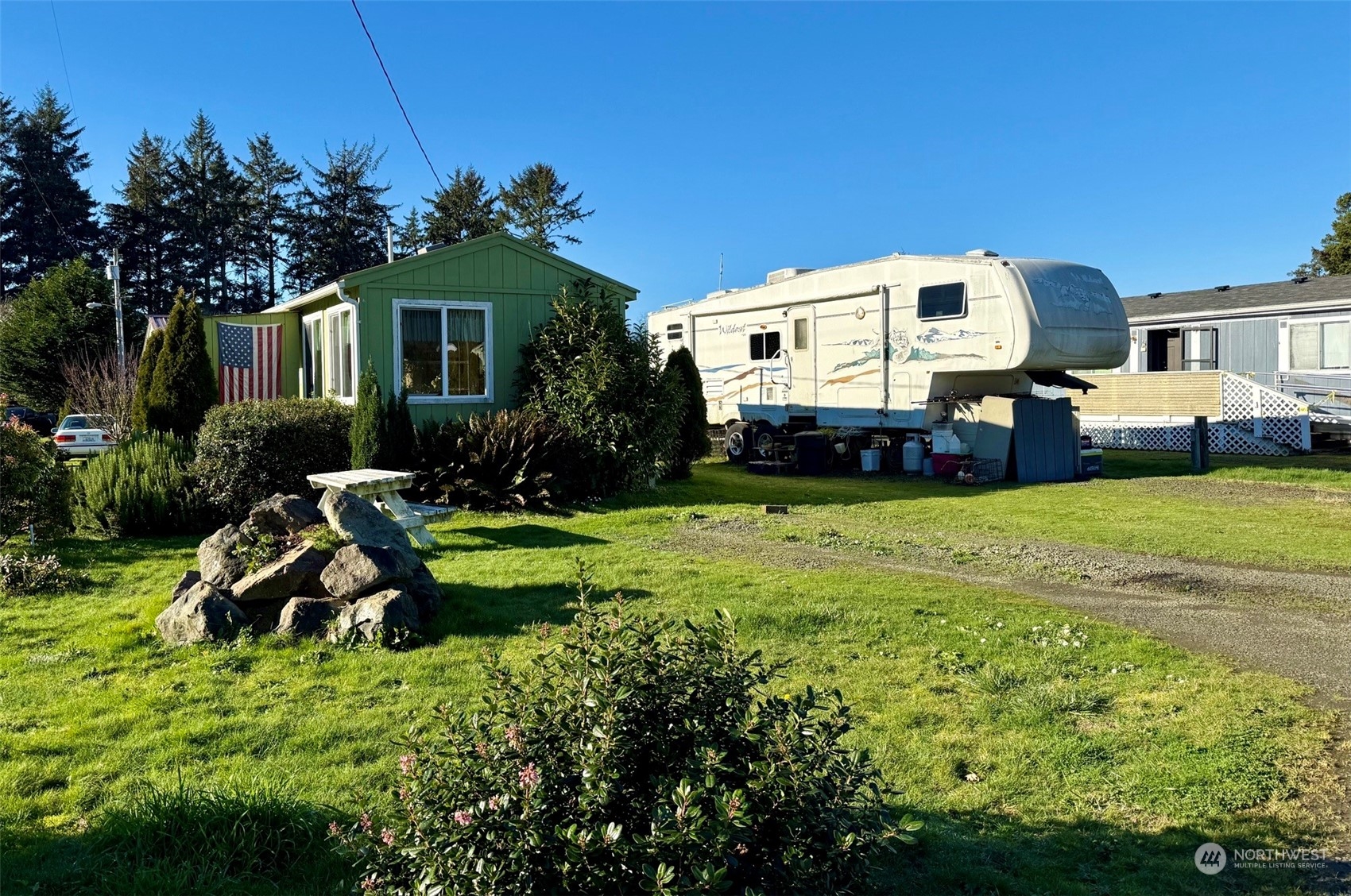 1845 S Montesano Street Property Photo 5