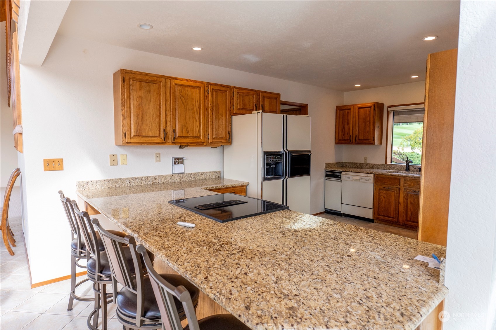 1700 Country Club Drive Property Photo 11