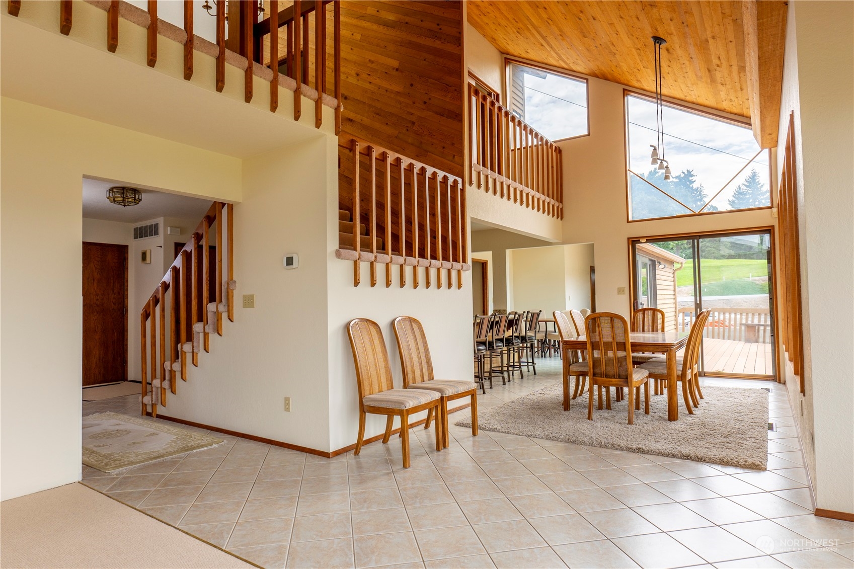 1700 Country Club Drive Property Photo 14