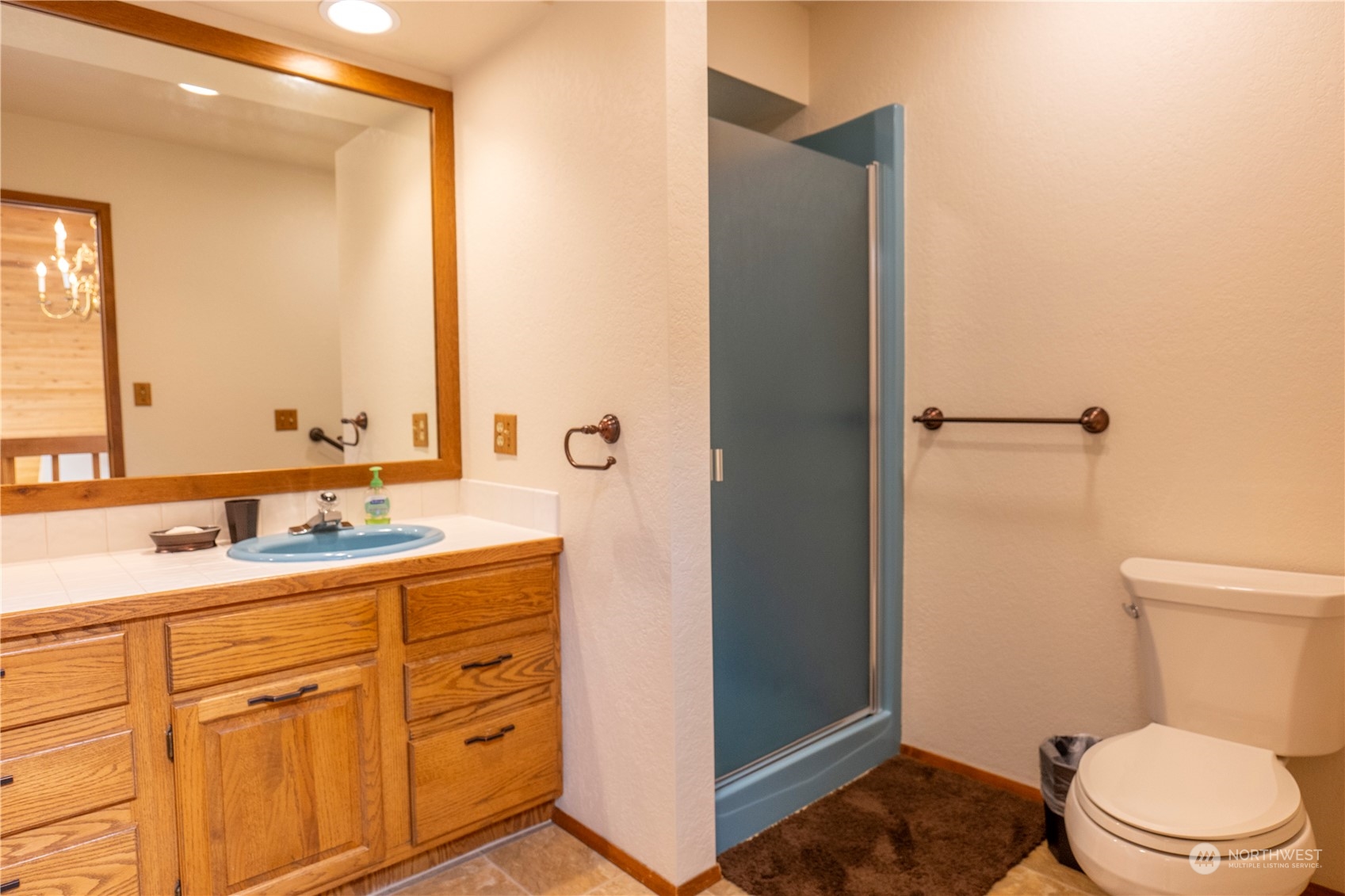 1700 Country Club Drive Property Photo 20