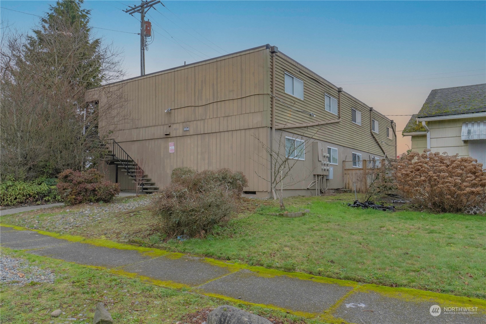 5601 S Thompson Avenue Property Photo 8
