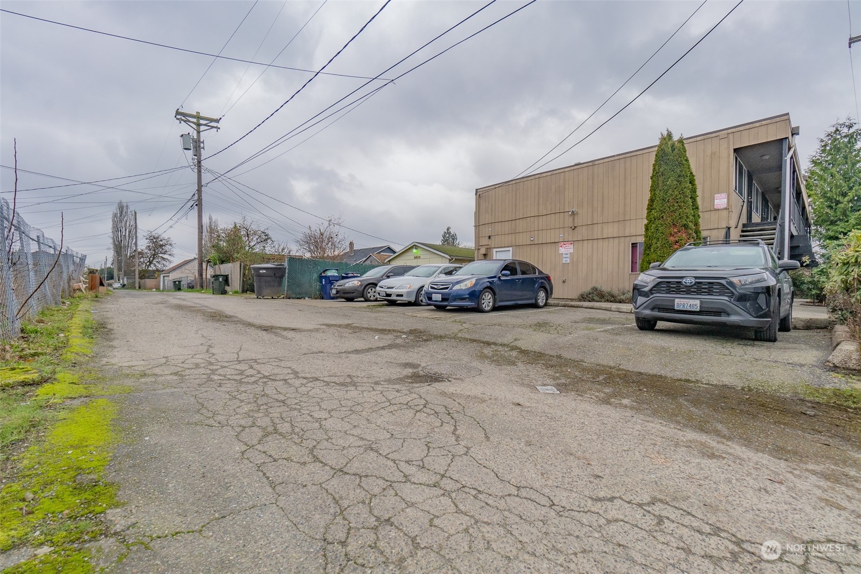 5601 S Thompson Avenue Property Photo 11
