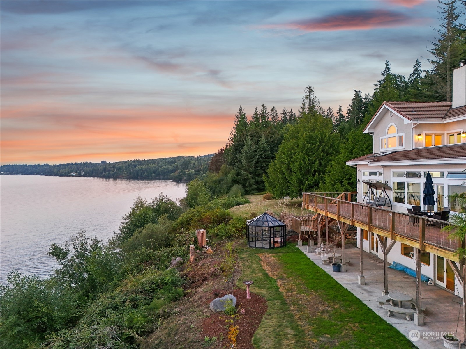 3065 Oak Bay Road Property Photo