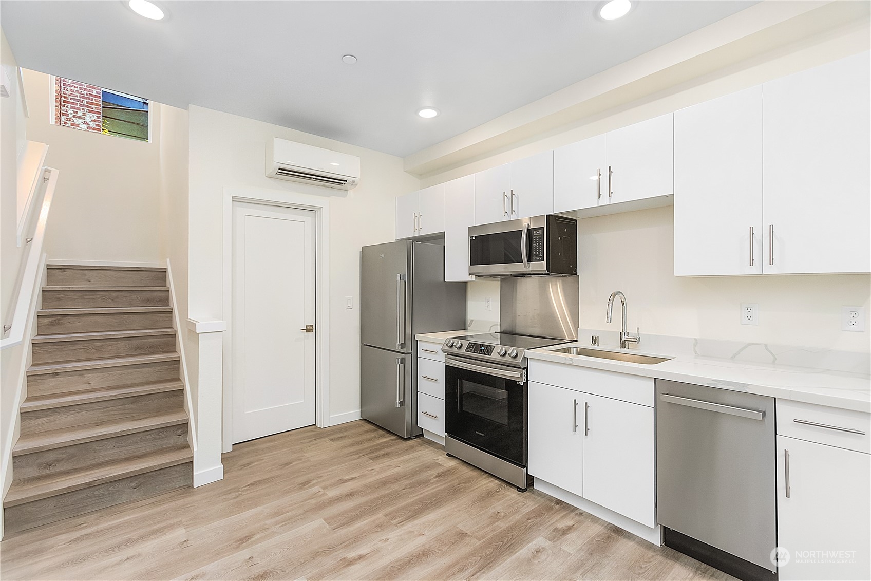 621 Malden Avenue Property Photo 4
