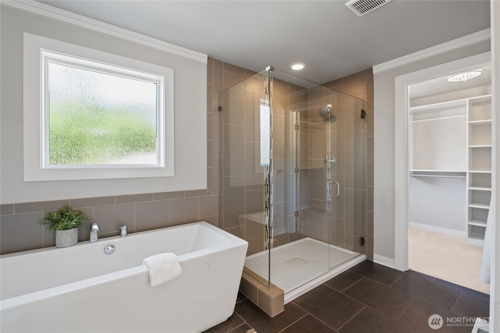 1207 2nd Avenue Property Photo 28