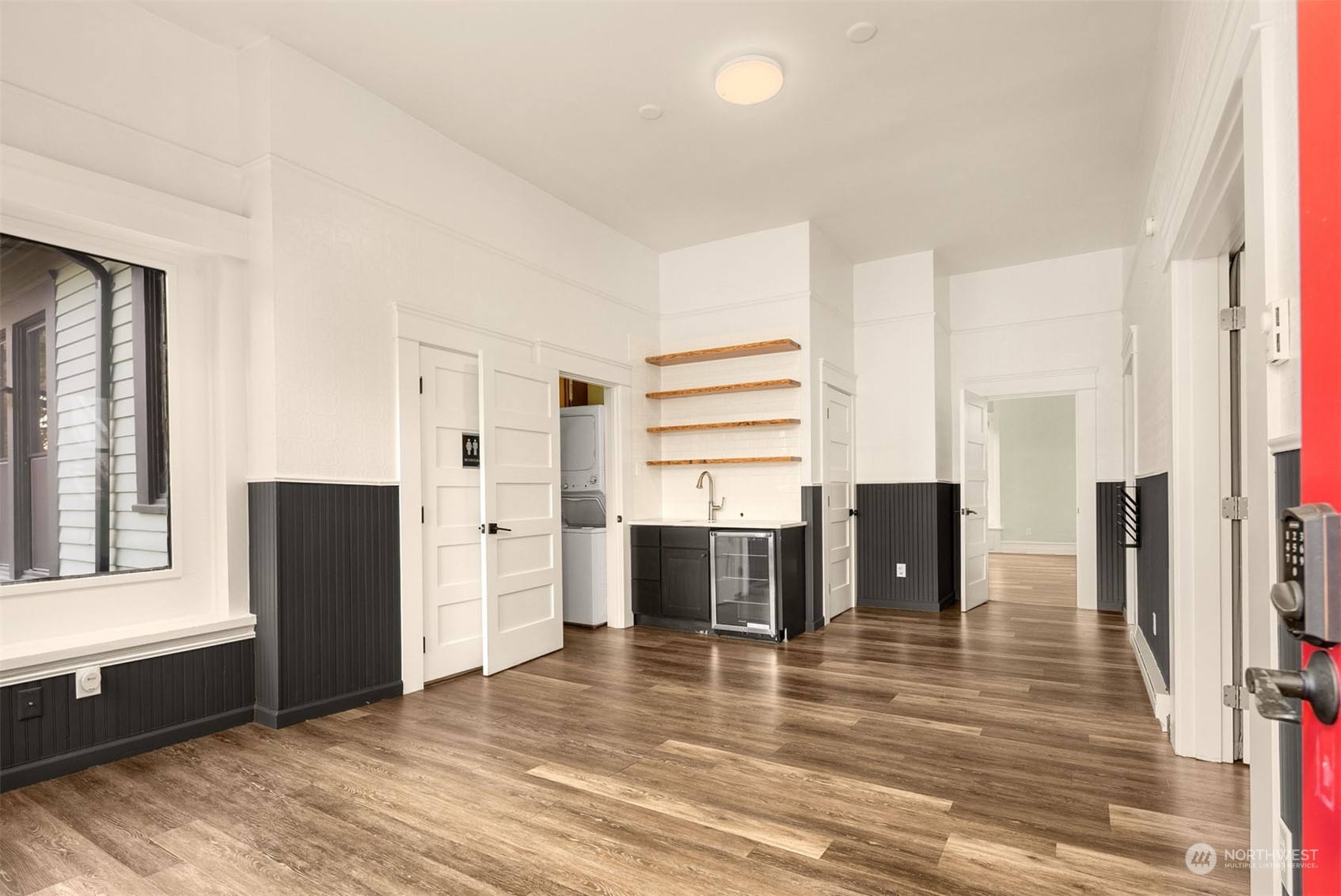 1012 Dupont Street Property Photo 5