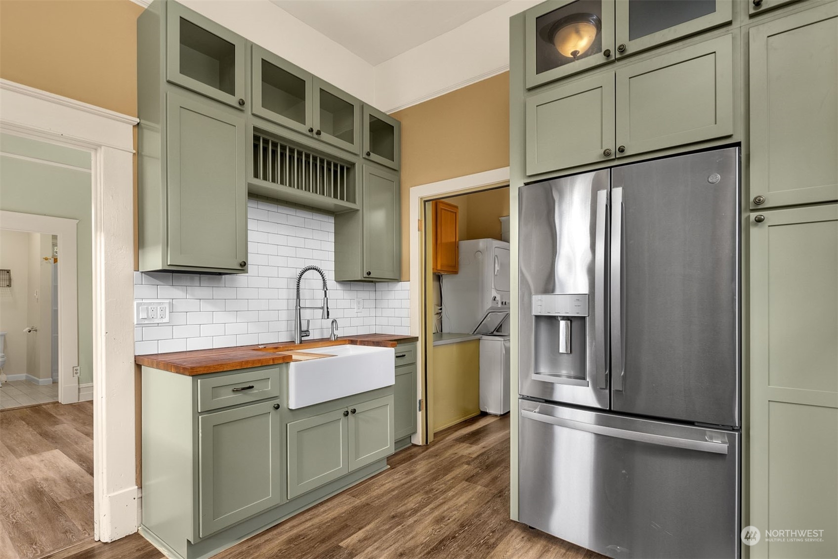 1012 Dupont Street Property Photo 17
