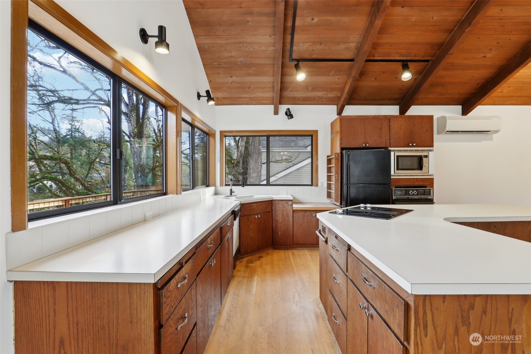 1025 K Street Property Photo 7