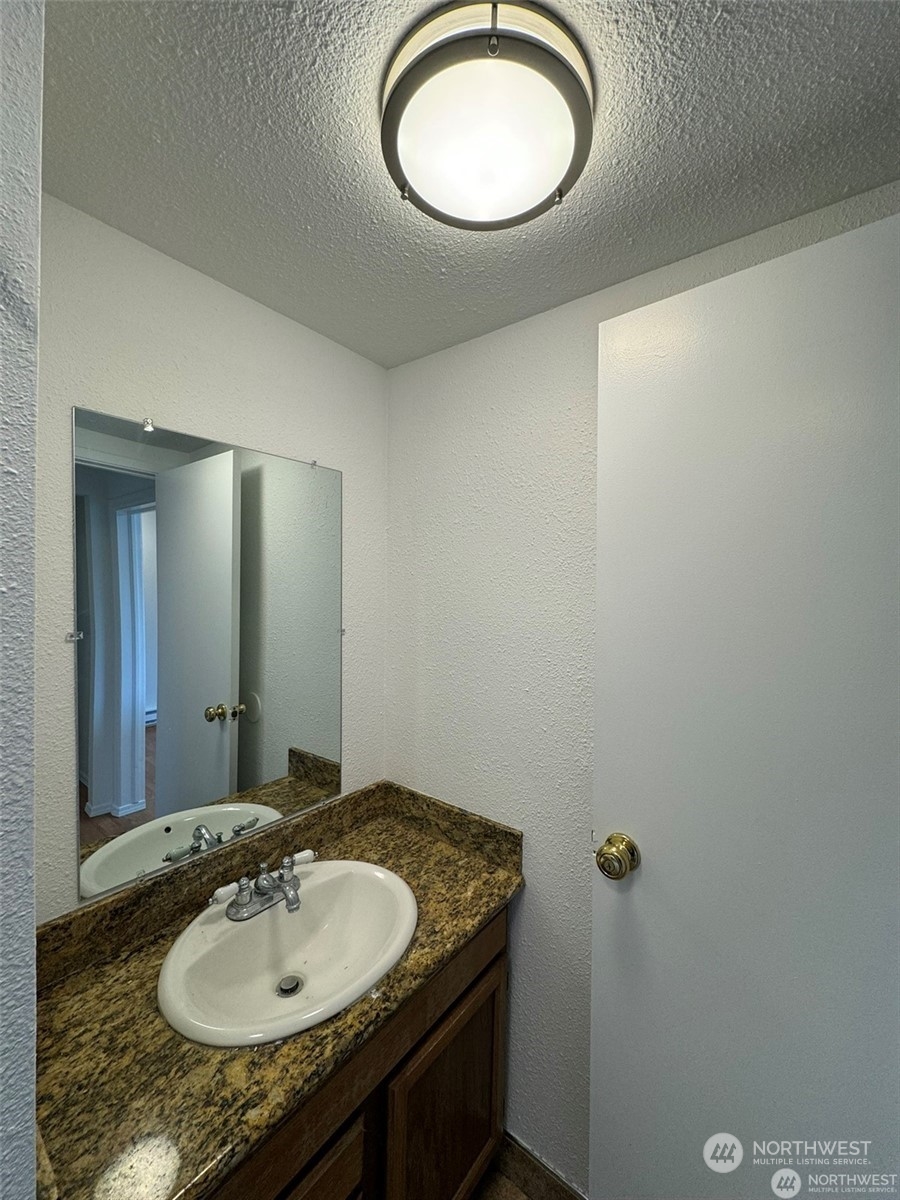 16425 Broadway Avenue Property Photo 14