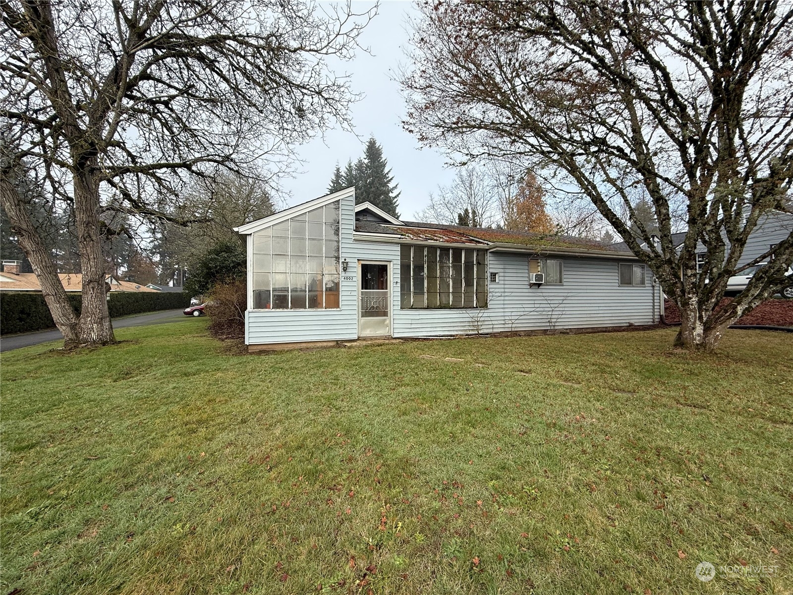 3910 Ne 41st Street Property Photo
