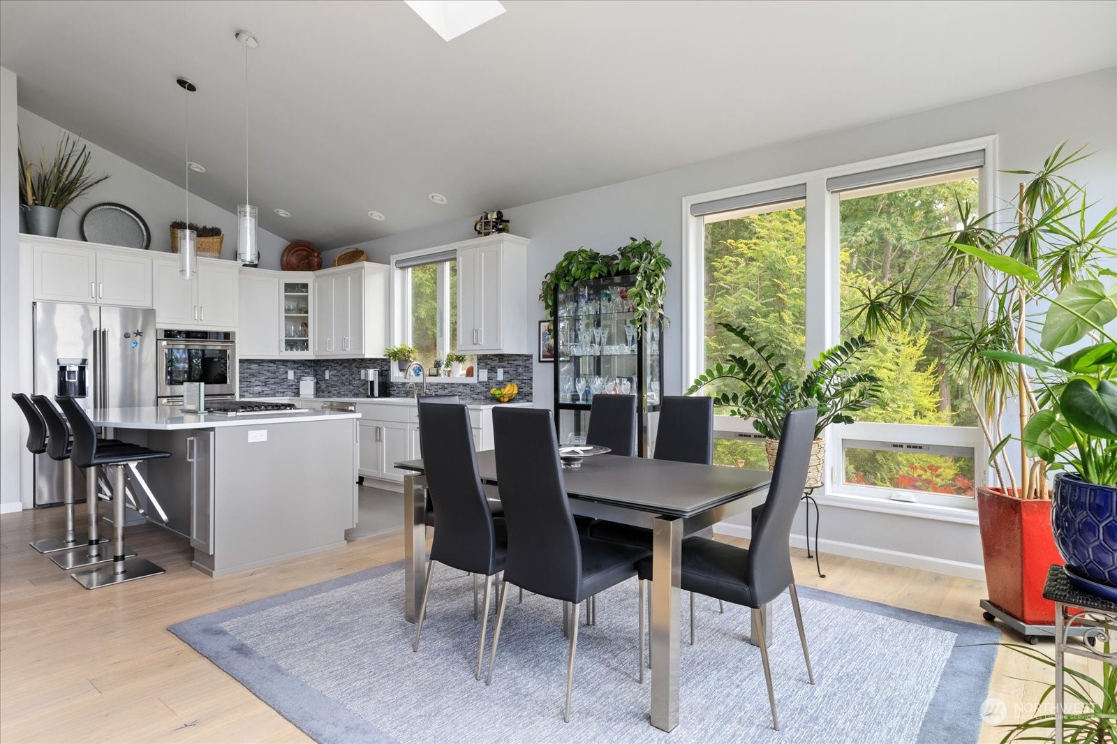 1537 Polnell Road Property Photo 12