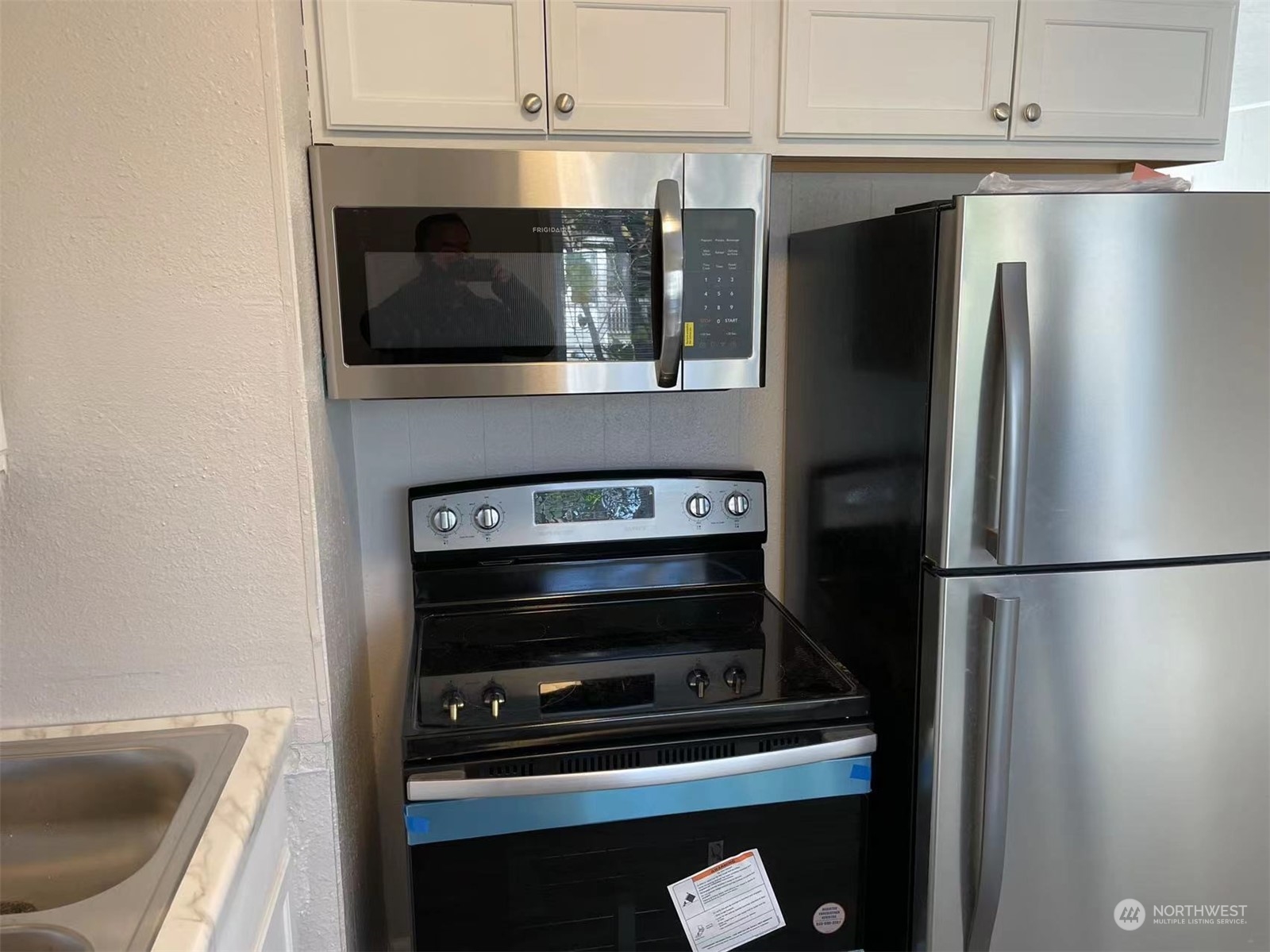 851 1st Avenue Property Photo 13
