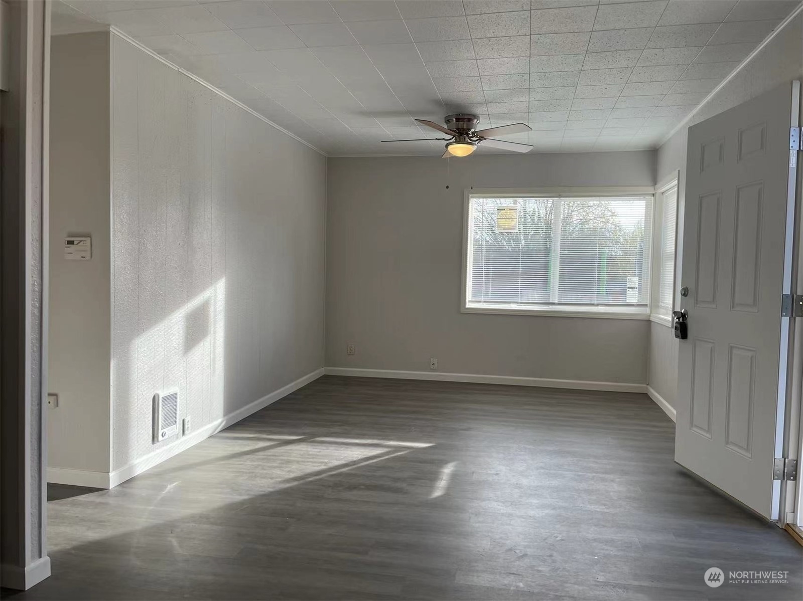 851 1st Avenue Property Photo 14