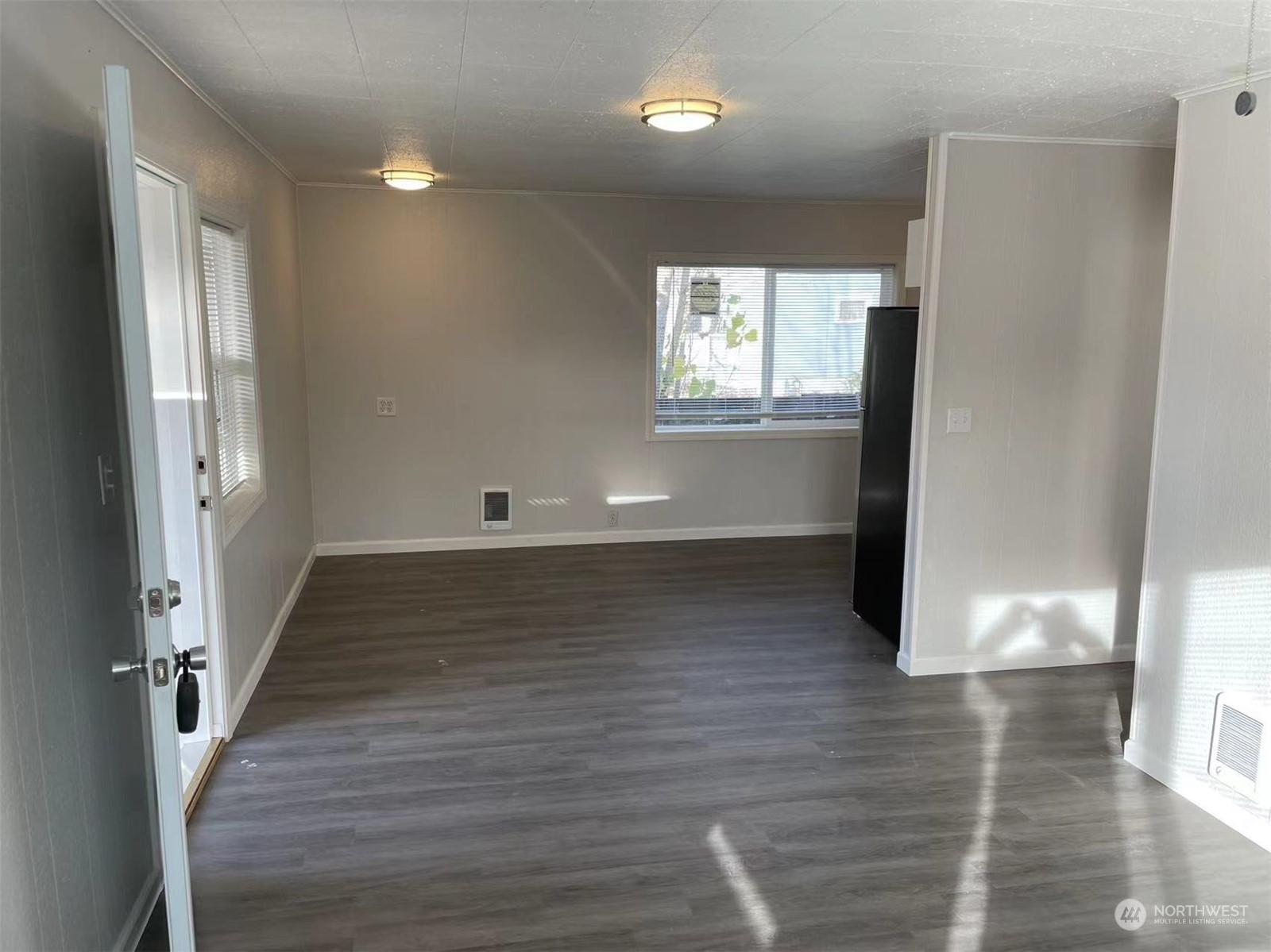 851 1st Avenue Property Photo 15