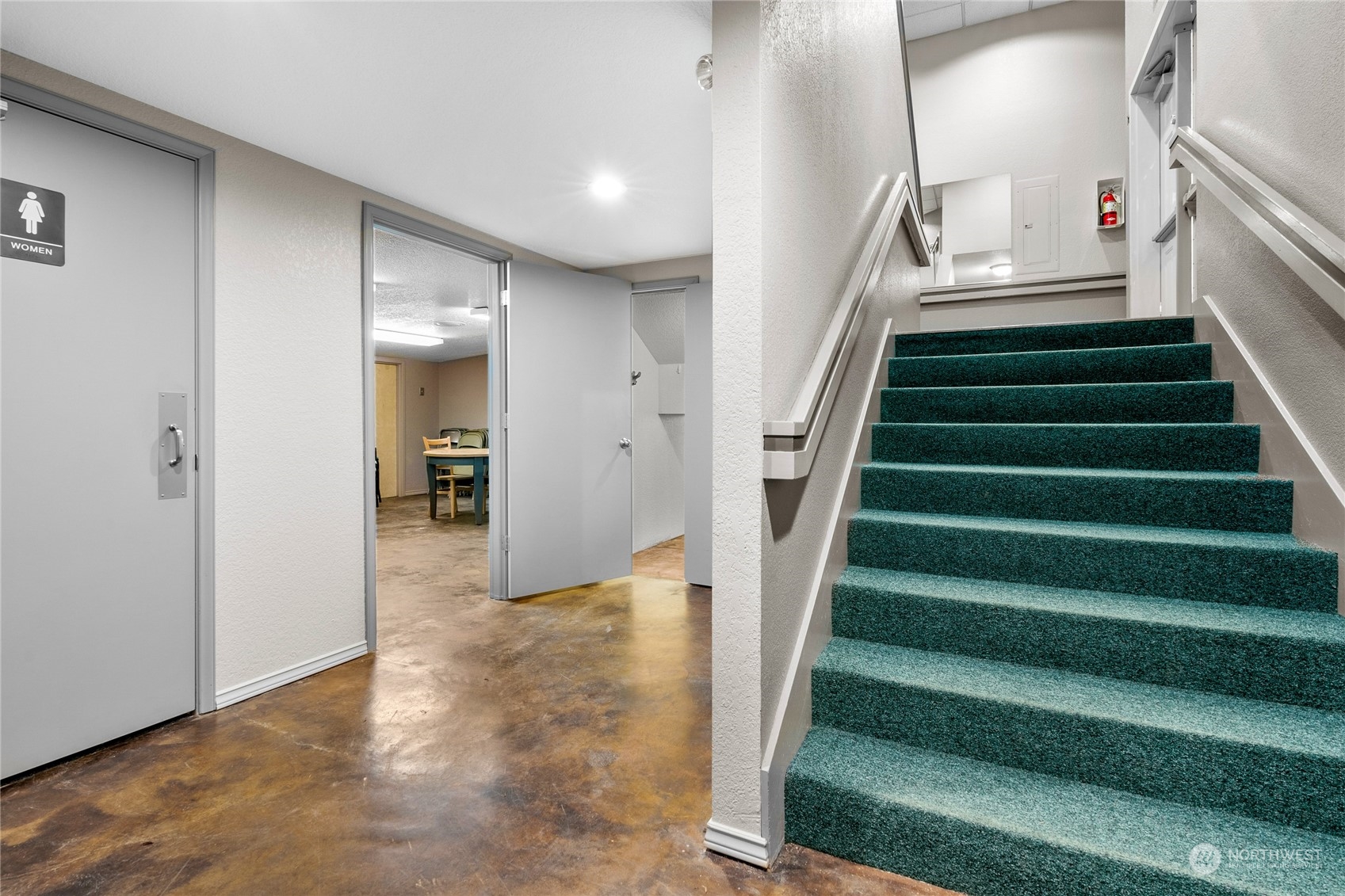 804 N State Street Property Photo 18