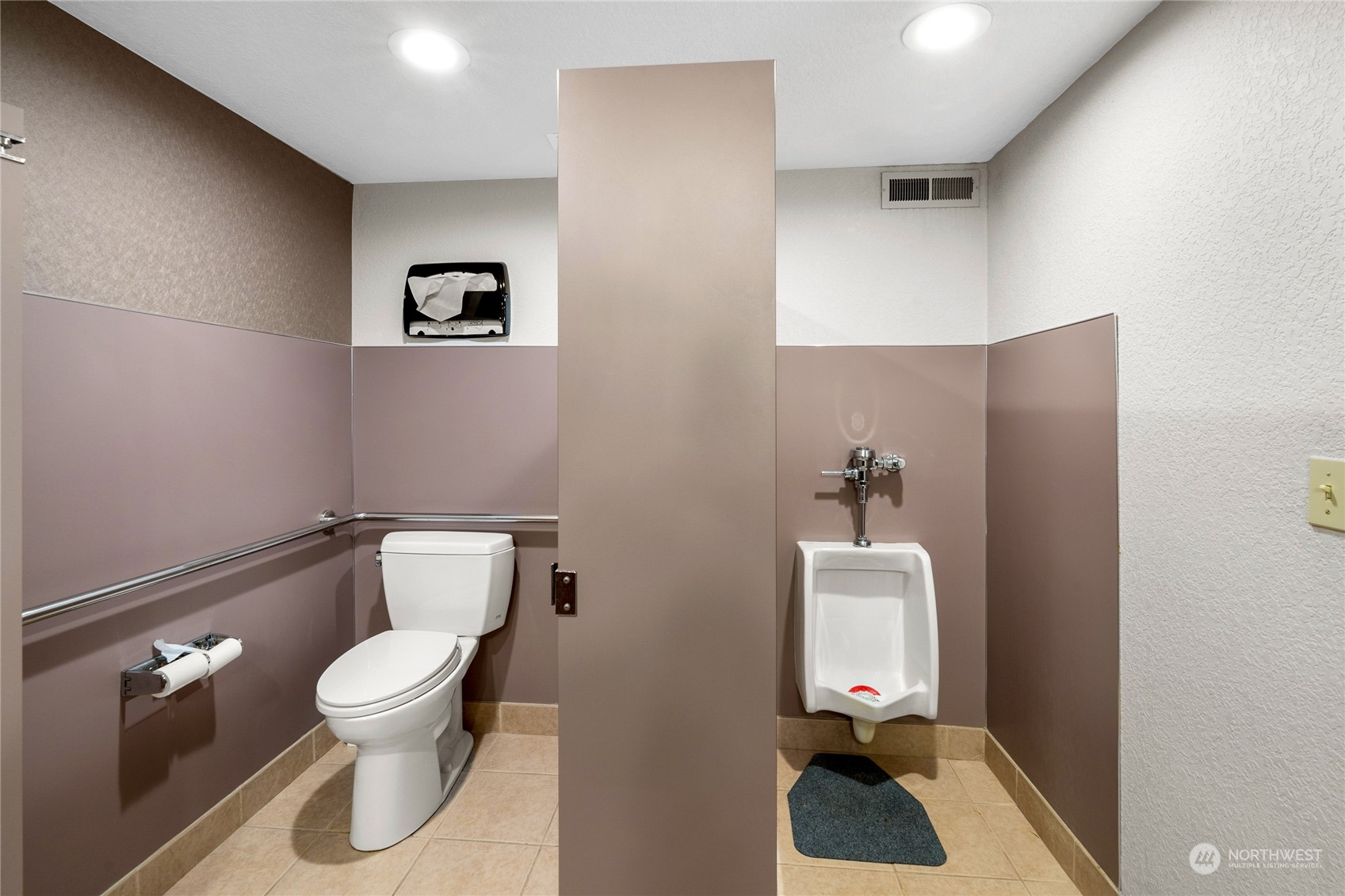 804 N State Street Property Photo 25