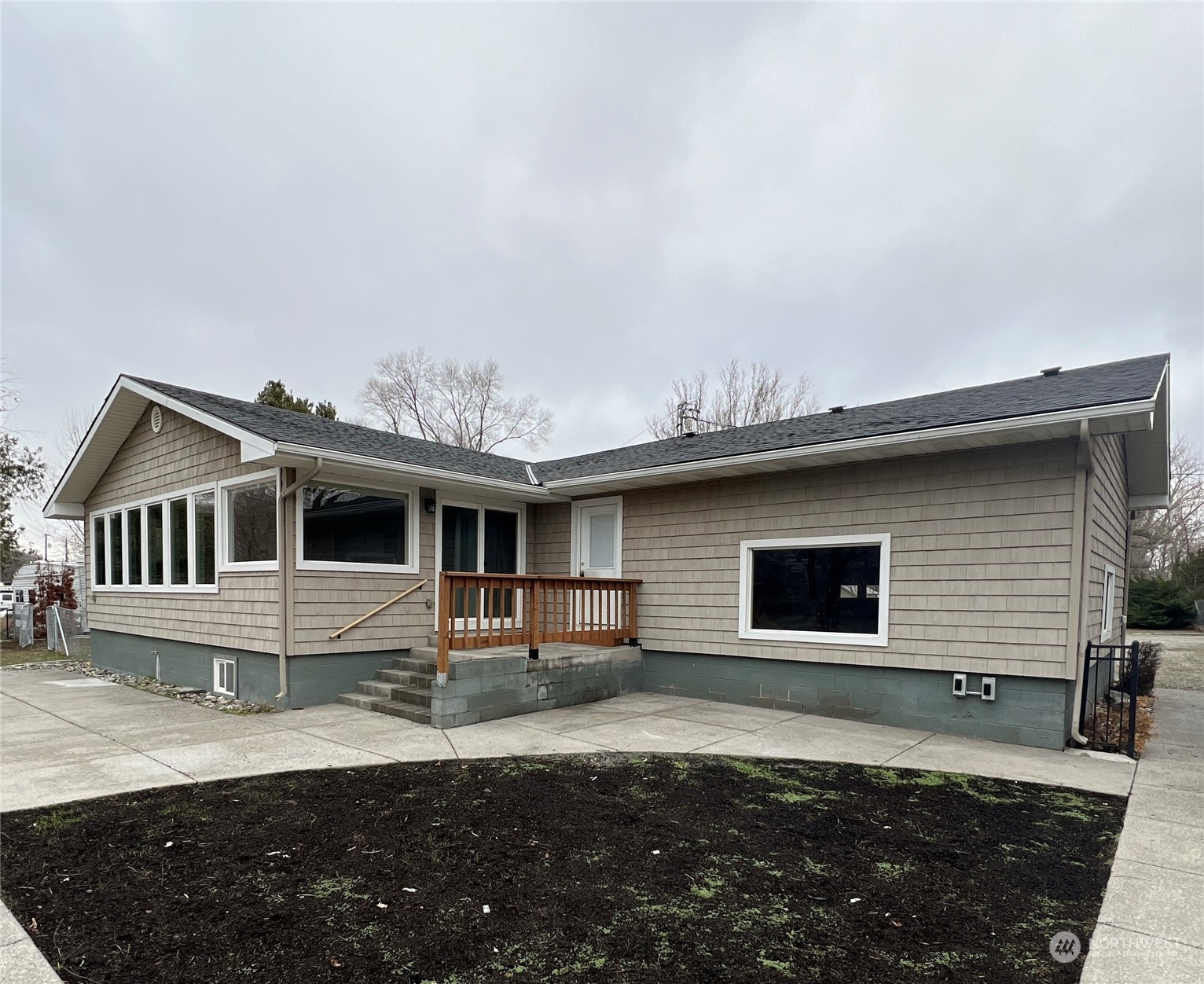 105 Abby Avenue B Property Photo