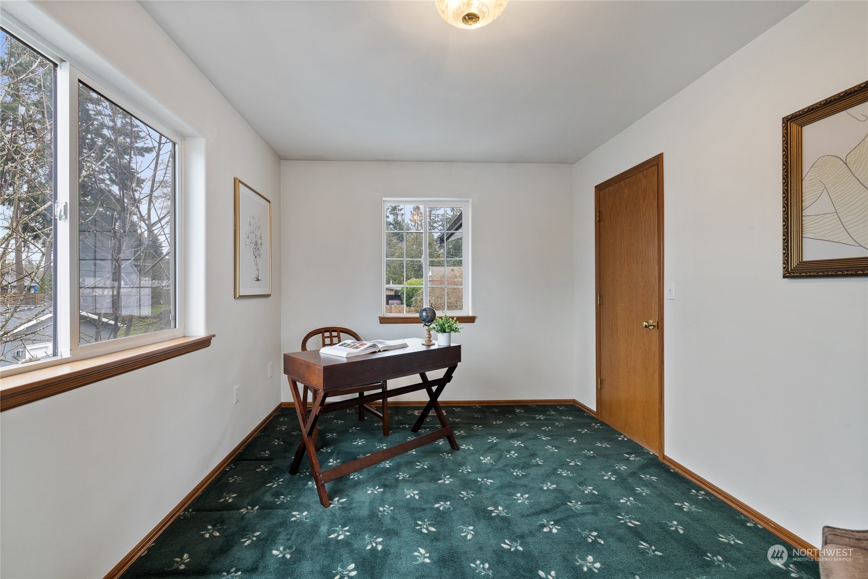 9019 Edgewater Drive Property Photo 28