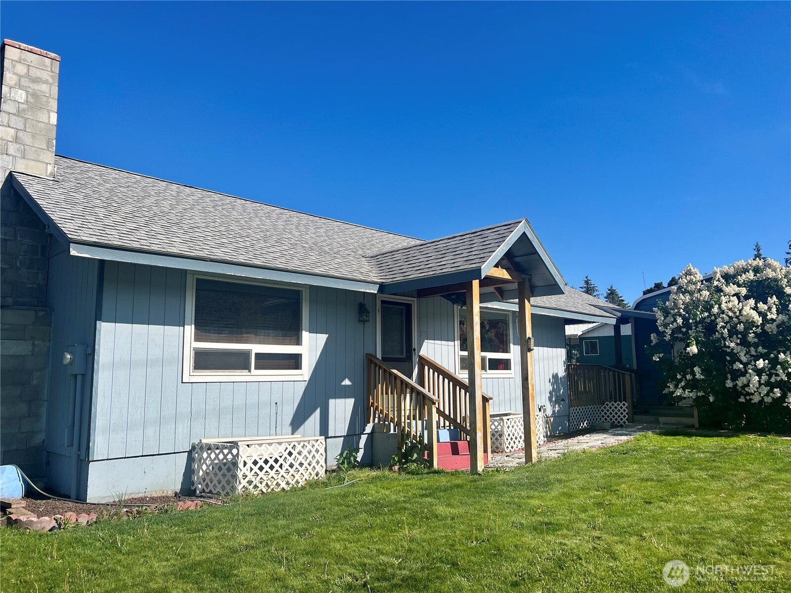 402 Kendall Street Property Photo