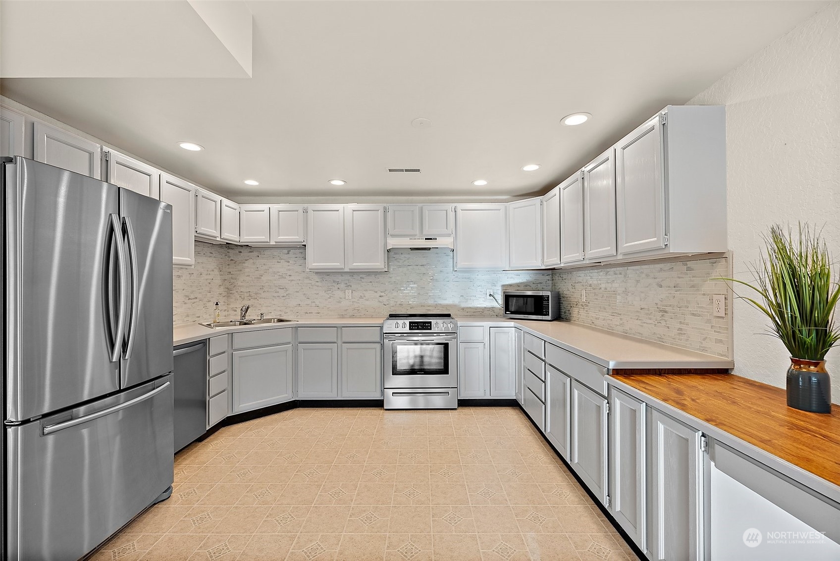 18104 28th Street Property Photo 32