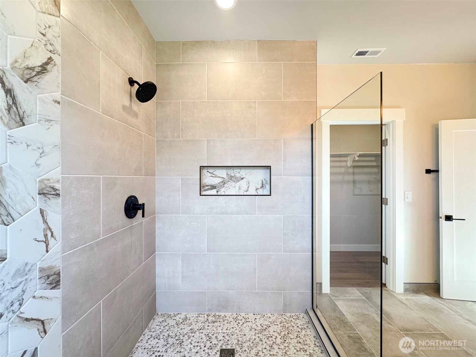320 Broadmoor Street Property Photo 22