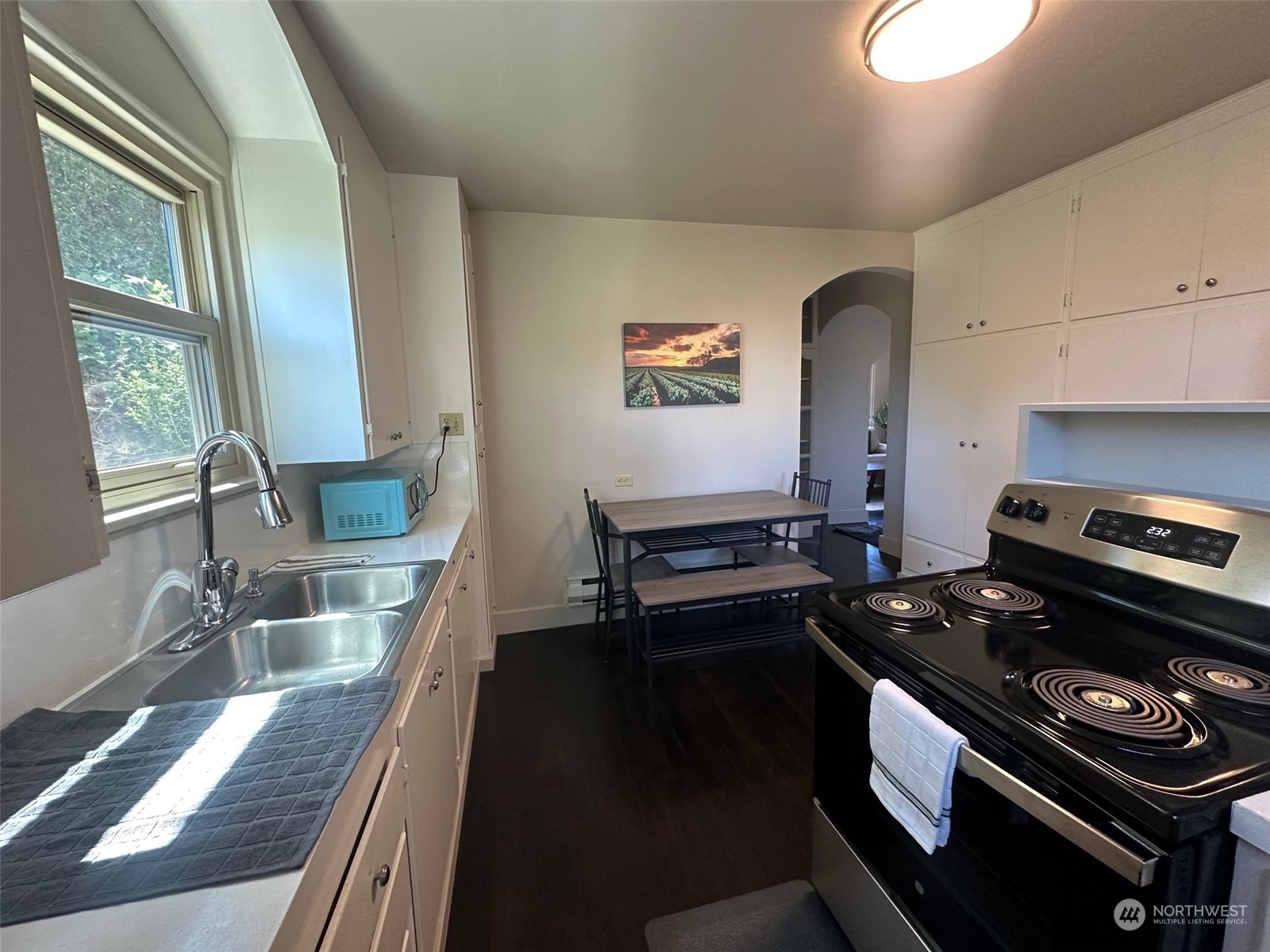 318 Morris Street Property Photo 16