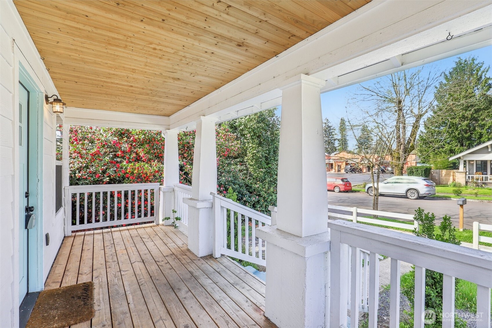 534 18th Street Property Photo 4