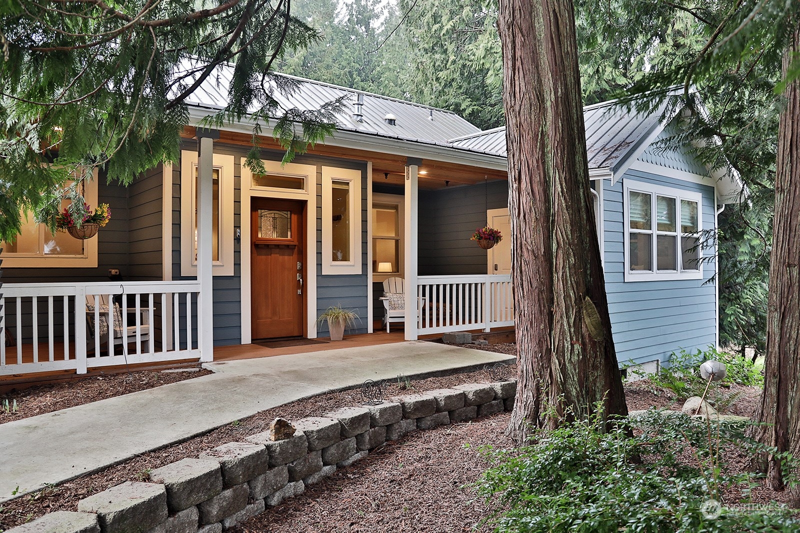 979 Woodside Lane Property Photo