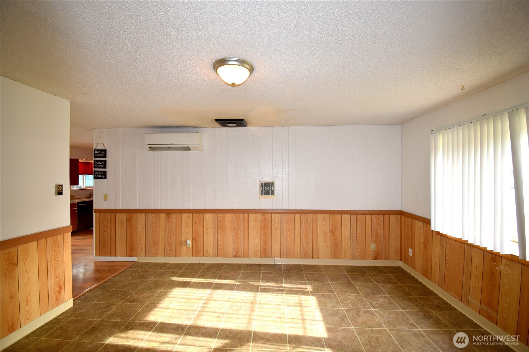 4734 Merlin St Property Photo 7