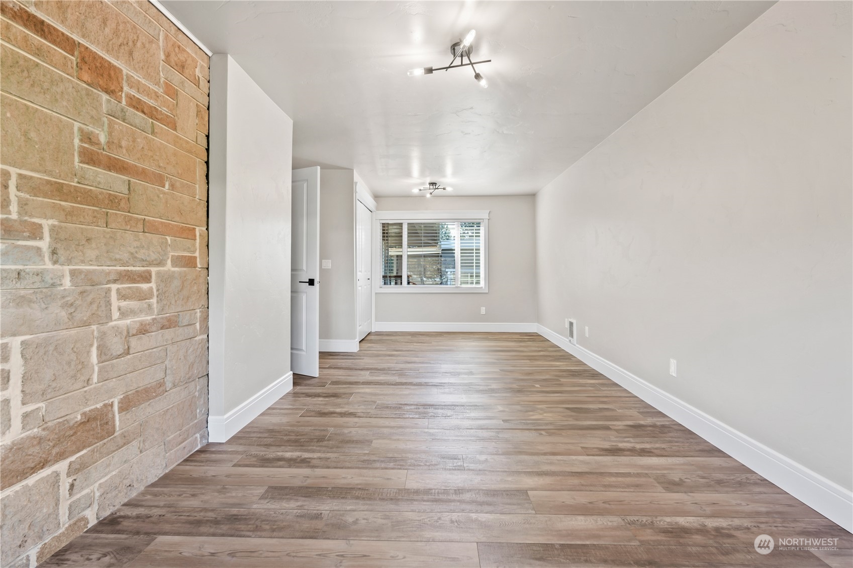 16502 88th Street Property Photo 7
