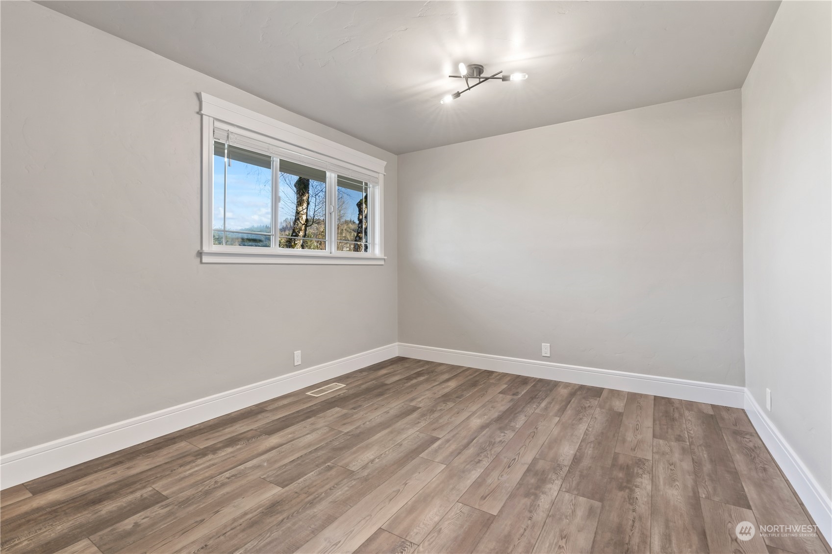 16502 88th Street Property Photo 24