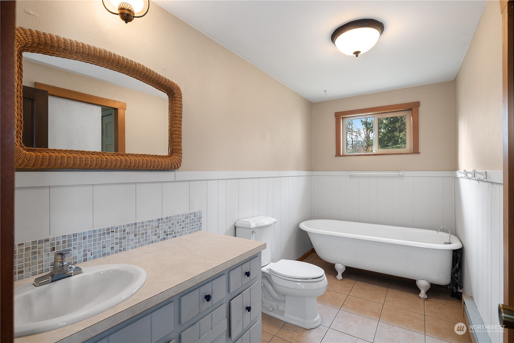 9417 Delphi Road Property Photo 15