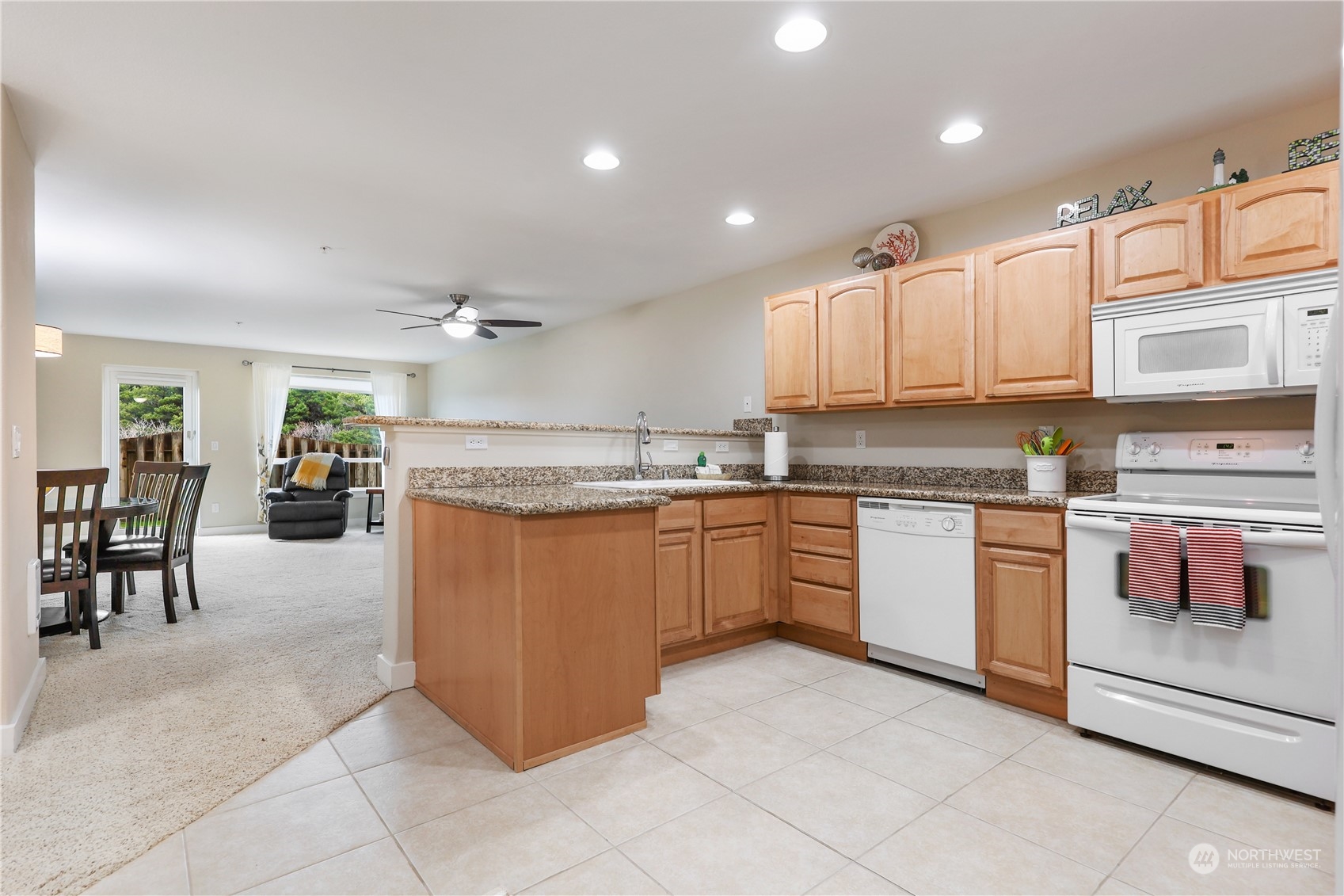 1600 W Ocean Avenue 1215 Property Photo 2