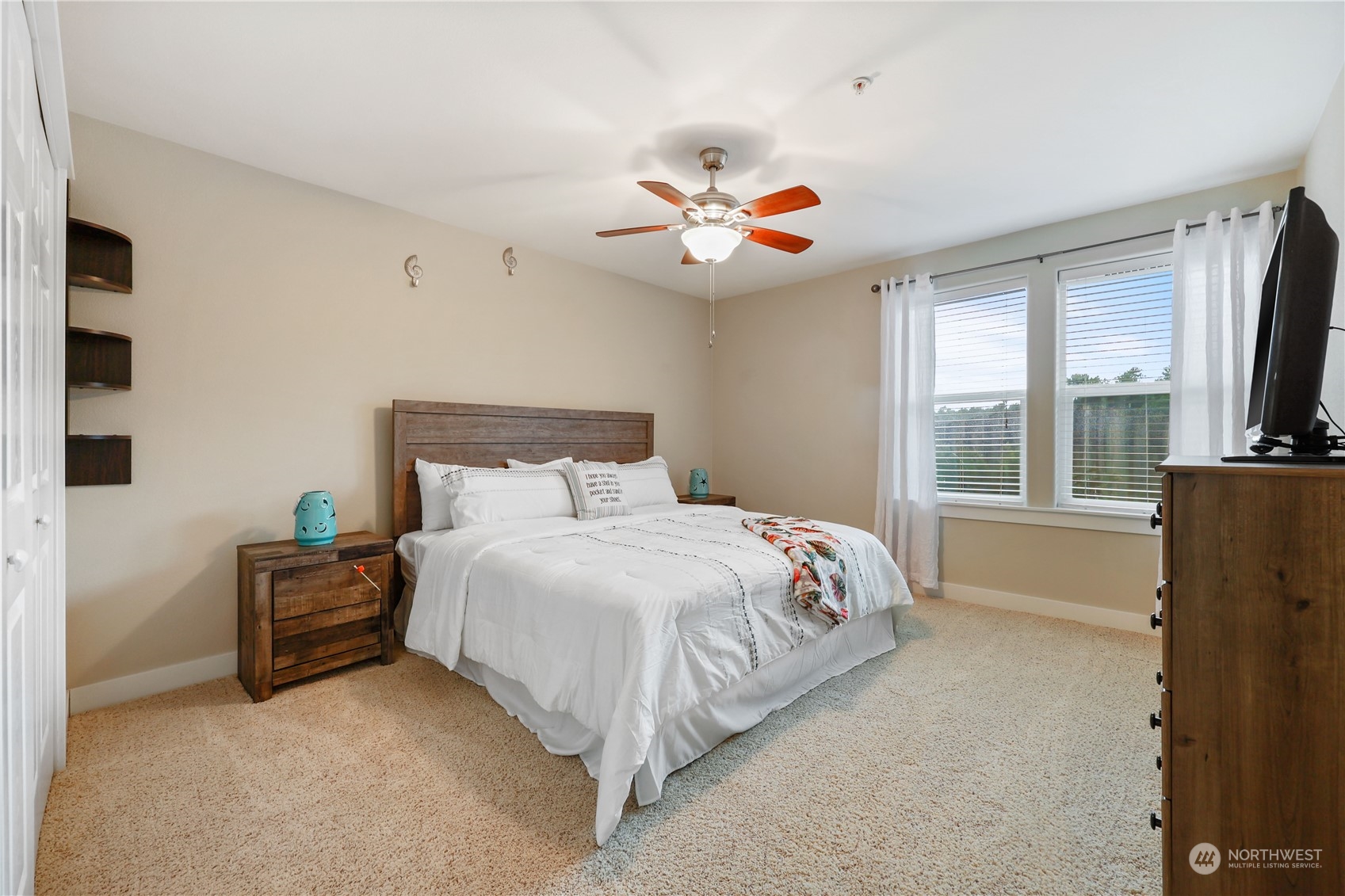 1600 W Ocean Avenue 1215 Property Photo 24