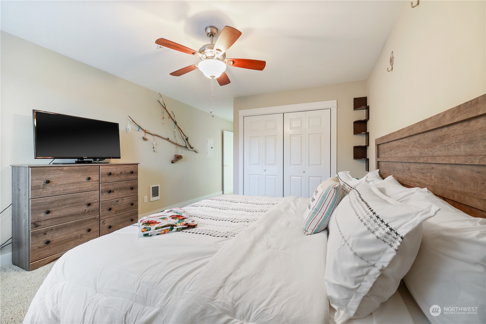 1600 W Ocean Avenue 1215 Property Photo 26