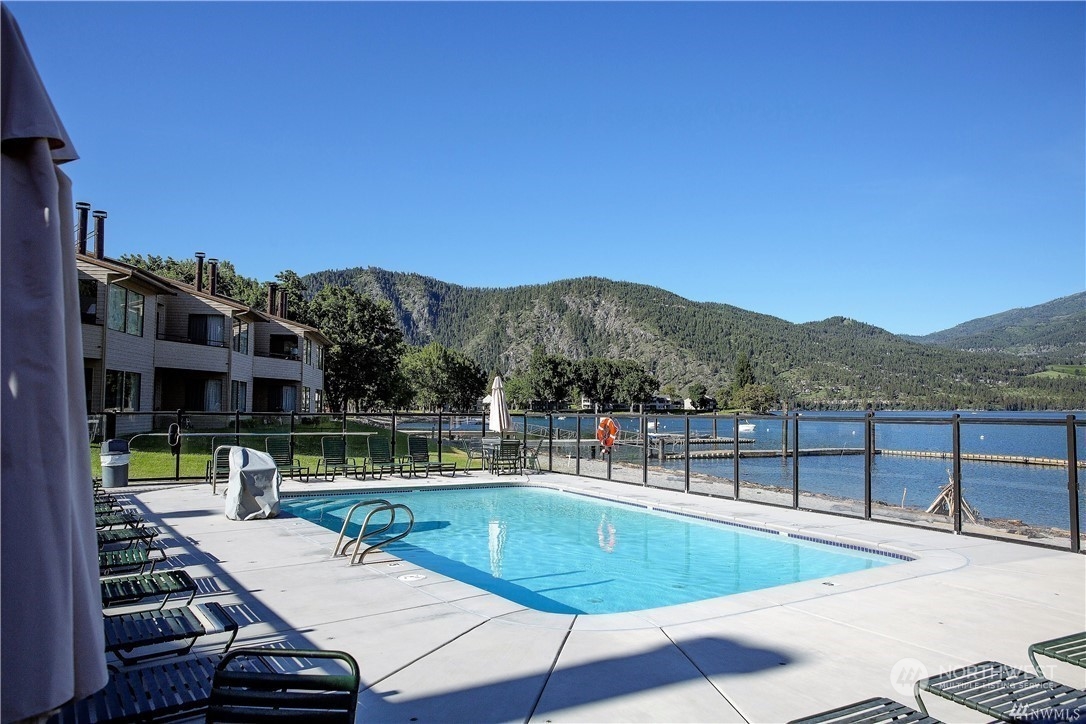 1 Lakeside 707-j Property Photo 21