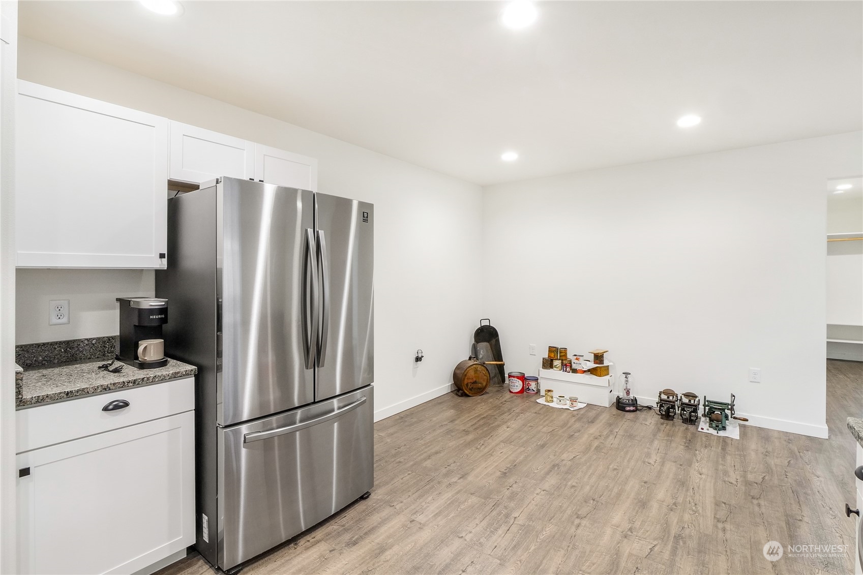 1125 W Ivy Avenue A/b Property Photo 15