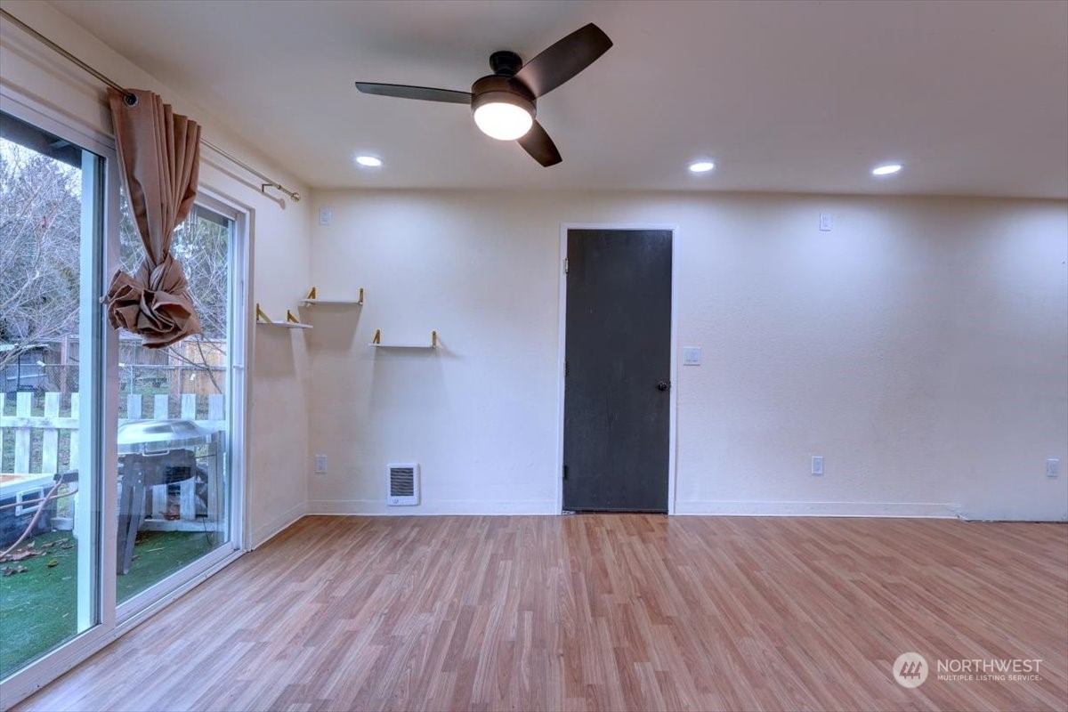 1503 Dogwood Street Property Photo 11