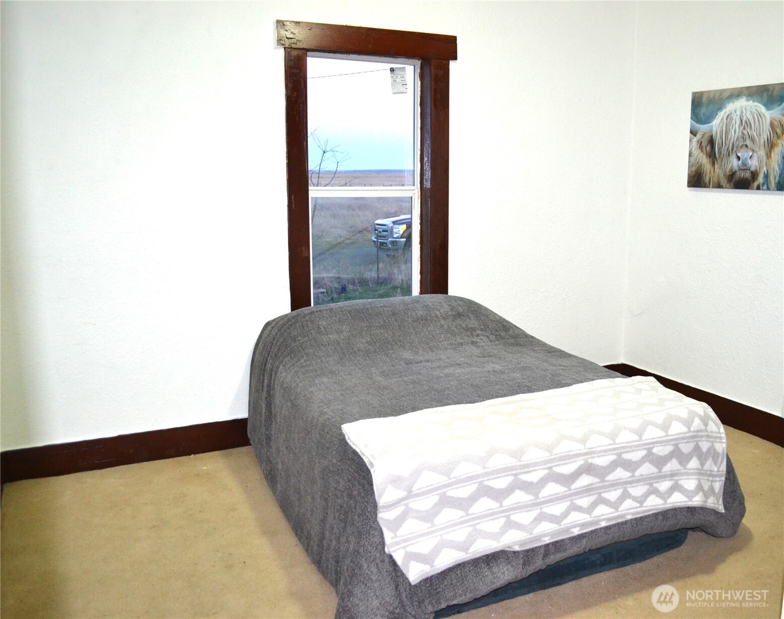 1979 E Gering Road Property Photo 4