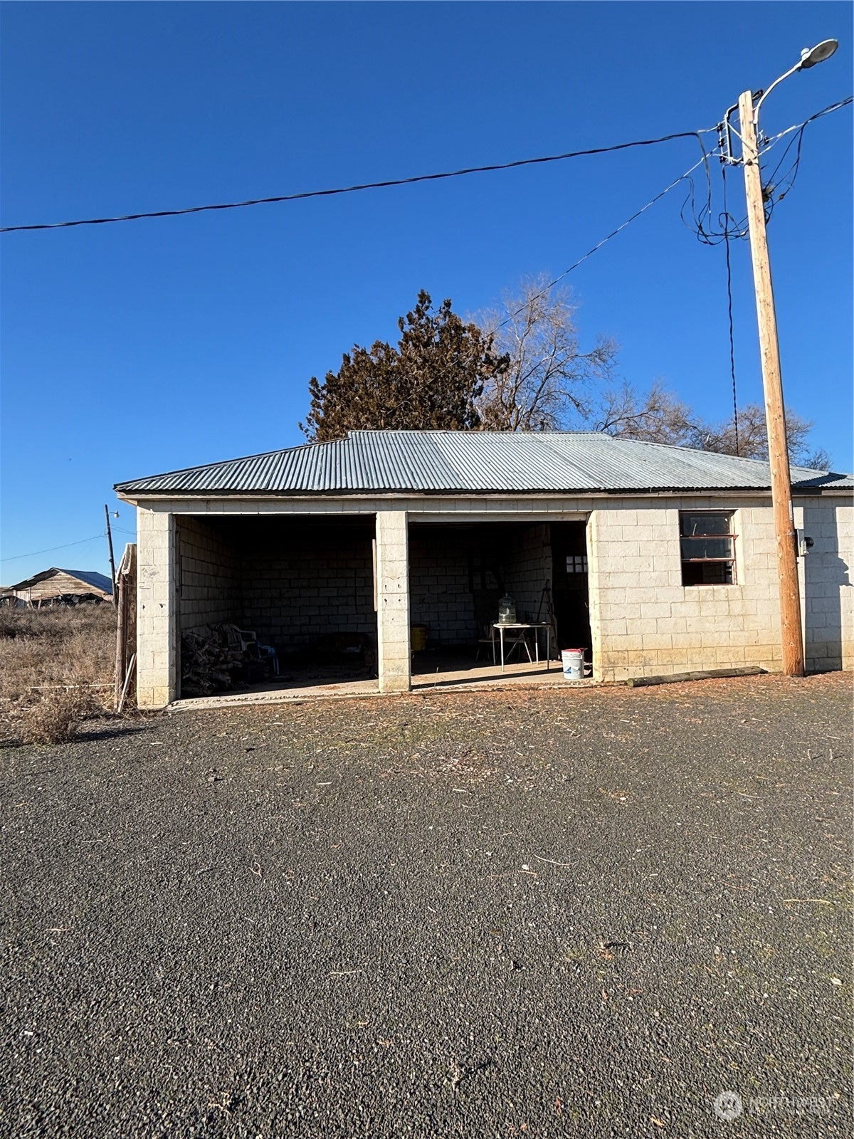 1979 E Gering Road Property Photo 10