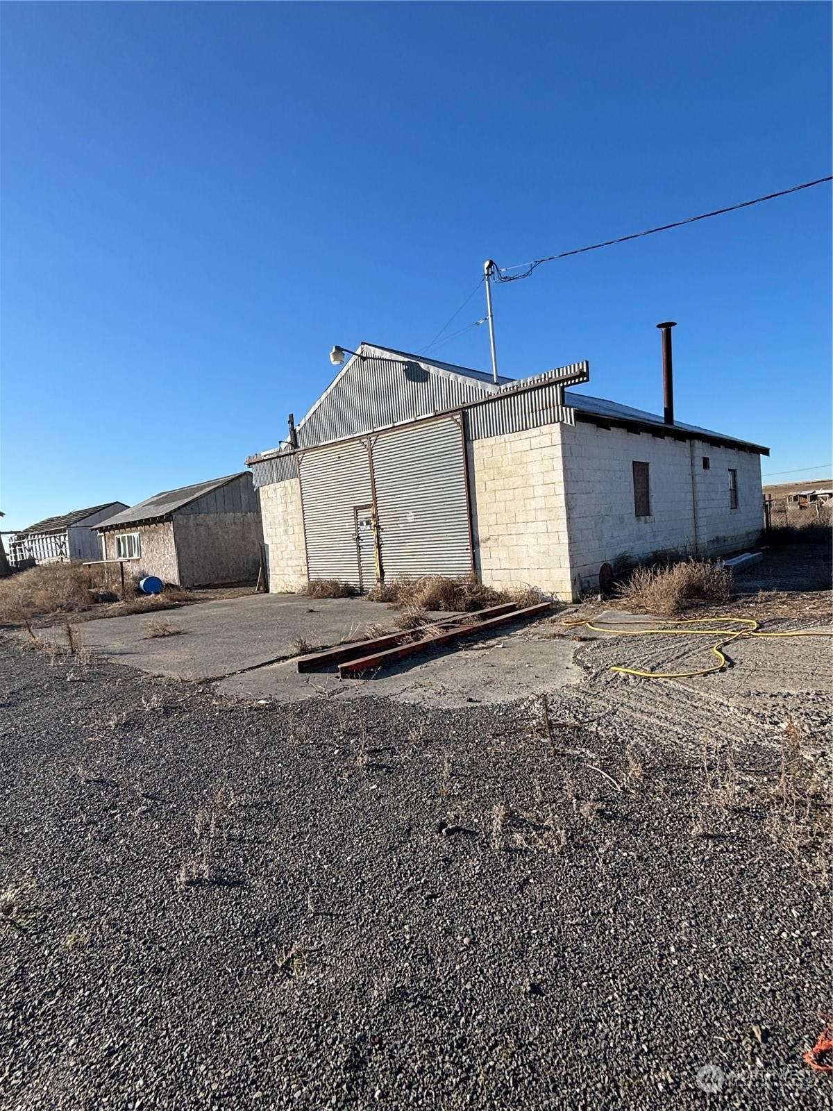 1979 E Gering Road Property Photo 11