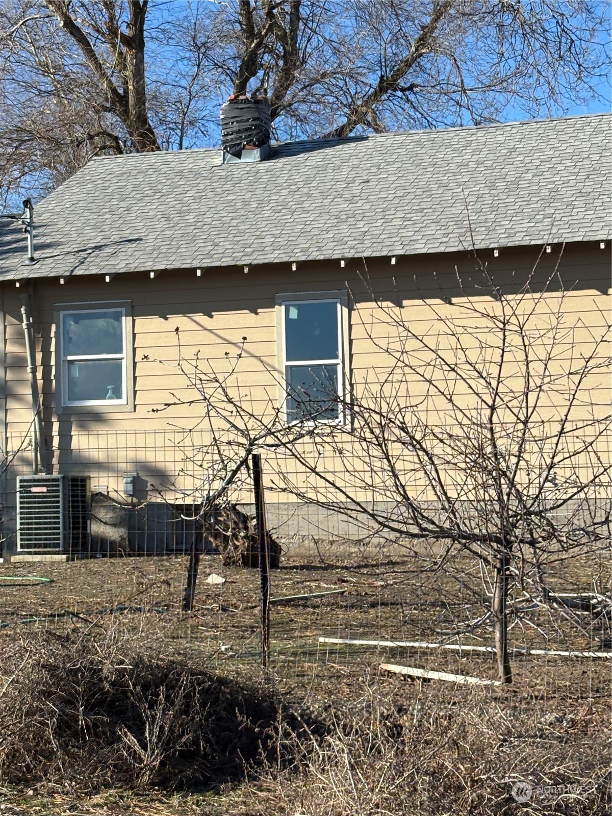 1979 E Gering Road Property Photo 12