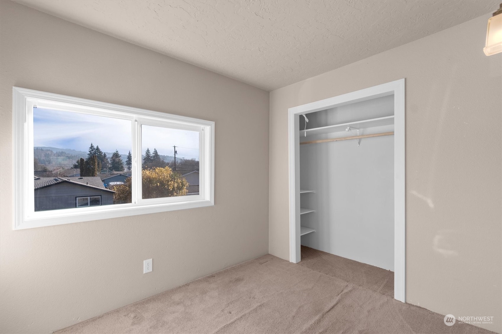 1212 S 7th Avenue Property Photo 15