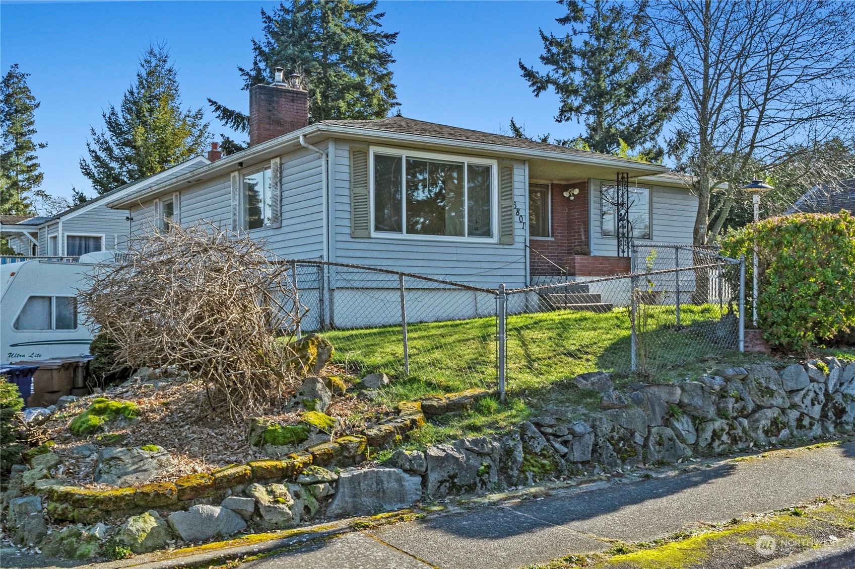 6801 S D Street Property Photo 1